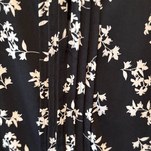 Calvin Klein Floral Blouse - Picture 2 of 4